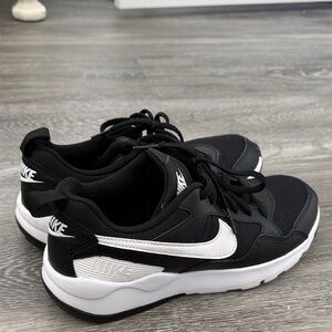Nike Kids Black and White Sneakers